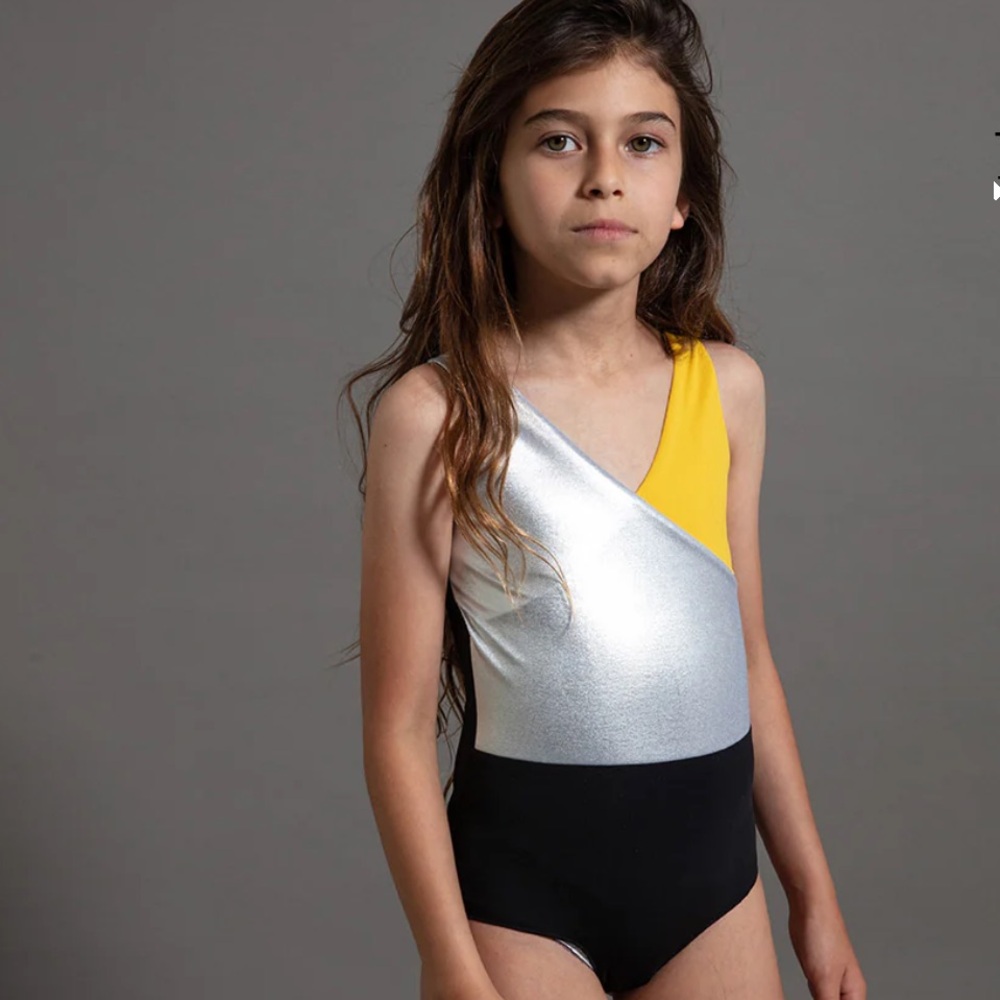 NWT NUNUNU 3-4Y swimsuit